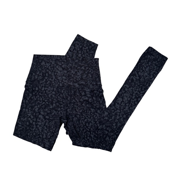 Lululemon Align Pant II 25"
Formation Camo Deep Coal Multi / Black - Picture 10 of 10
